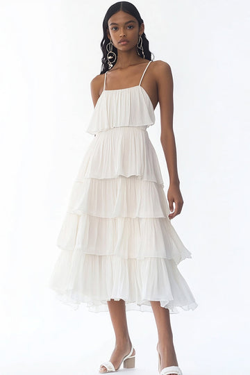 Robe midi blanche à plusieurs niveaux